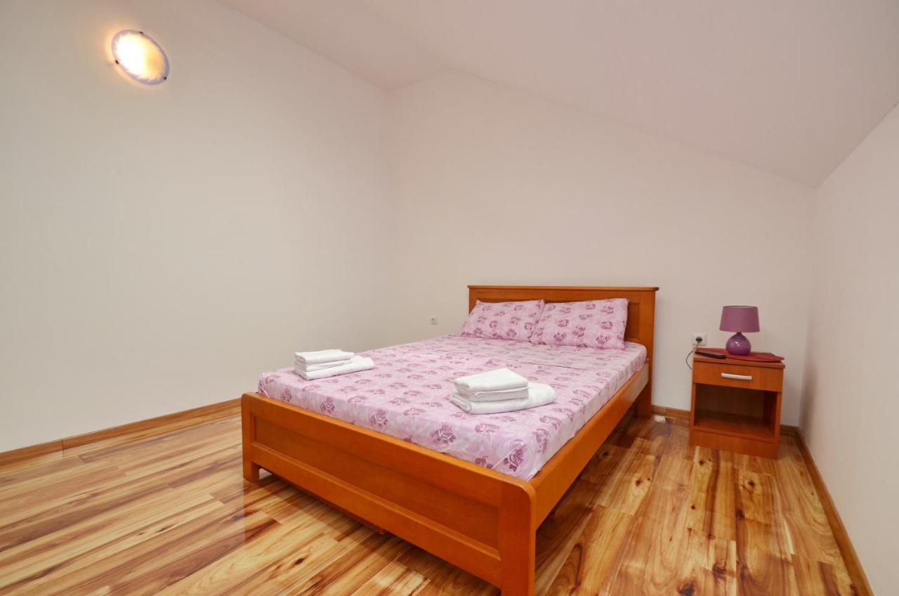 Apartments Blue Lagoon Котор Екстер'єр фото