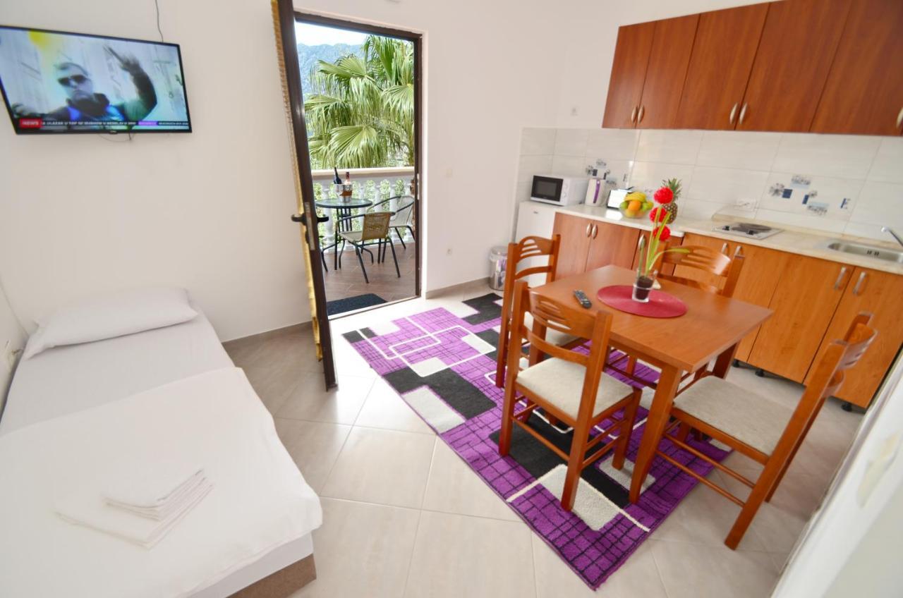 Apartments Blue Lagoon Котор Екстер'єр фото