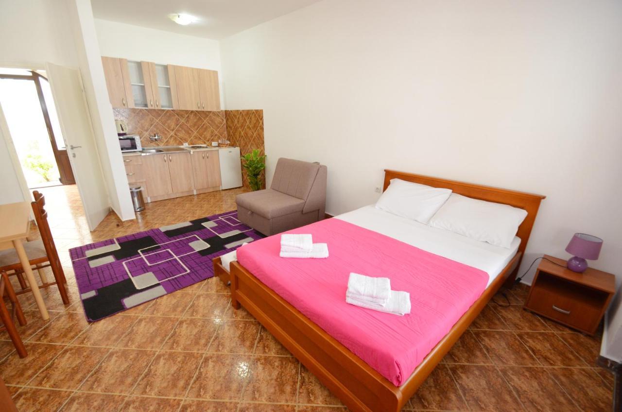 Apartments Blue Lagoon Котор Екстер'єр фото