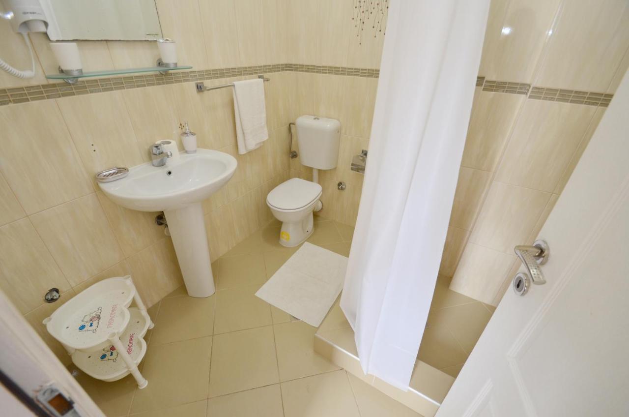 Apartments Blue Lagoon Котор Екстер'єр фото