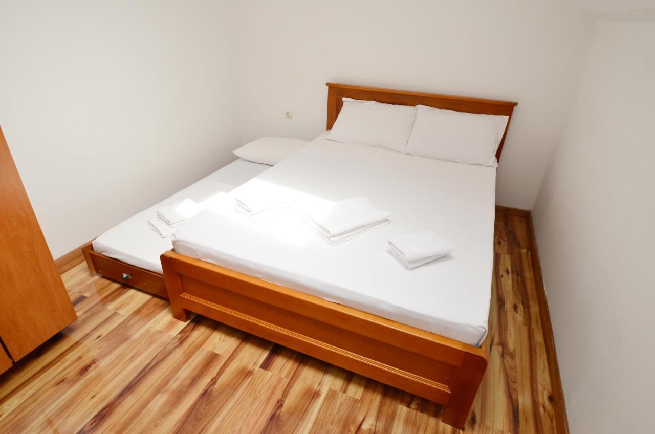 Apartments Blue Lagoon Котор Екстер'єр фото