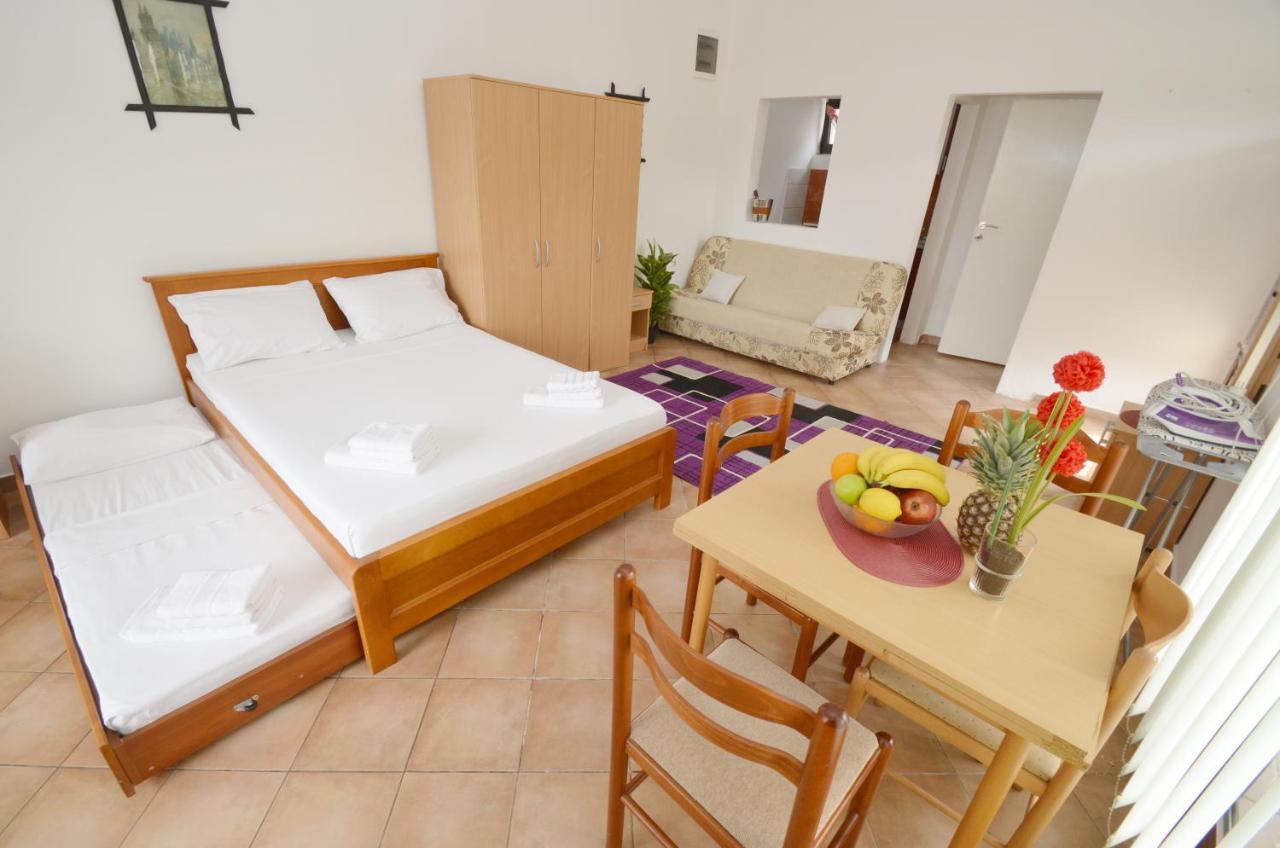Apartments Blue Lagoon Котор Екстер'єр фото