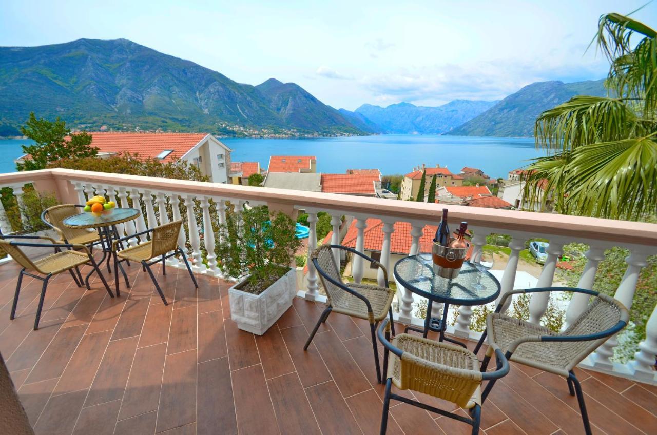 Apartments Blue Lagoon Котор Екстер'єр фото